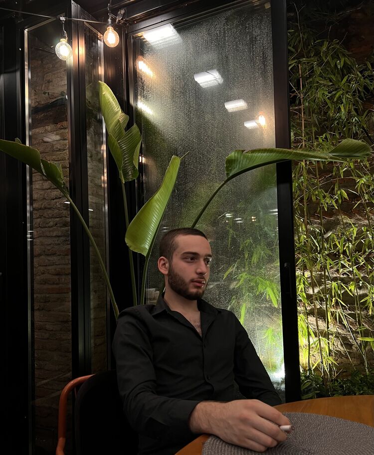 ,   Misha, 24 ,   ,   