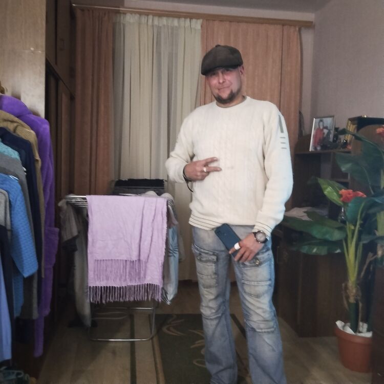 ���� 42166140 ������� ���, 44 ����, ���� ���������� � �����