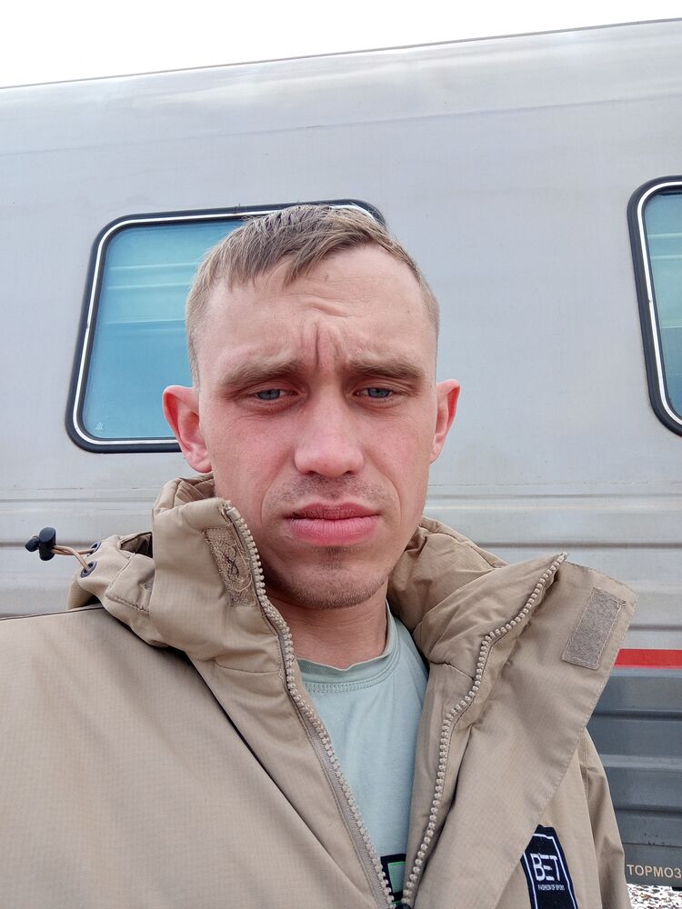  39147610  , 25 ,    