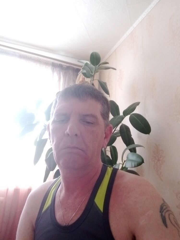  42146760  , 52 ,    