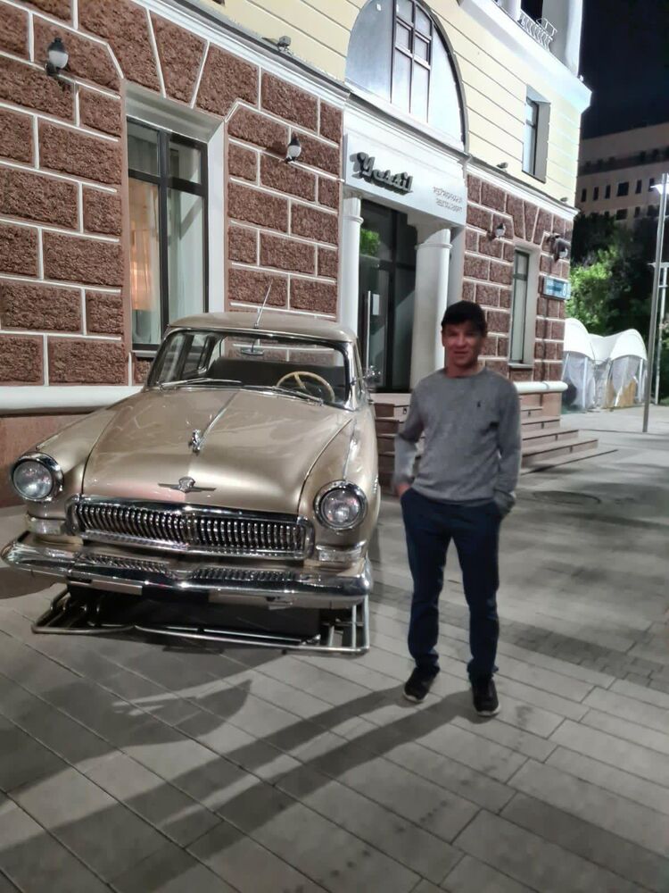  53762670  Janibek, 43 ,    