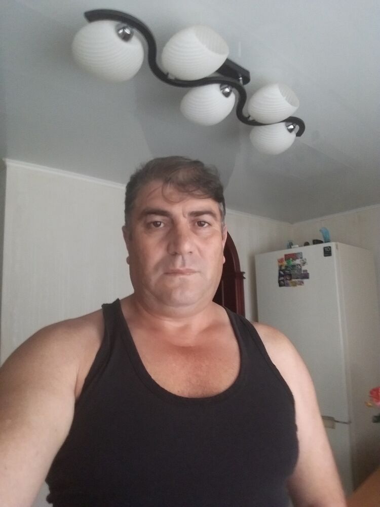  22889170  , 51 ,    