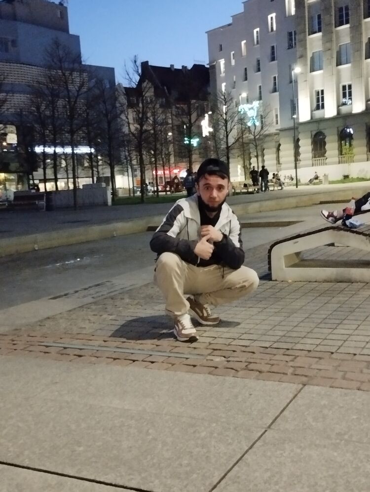  34015900  Ruslan, 28 ,    Sosnowiec