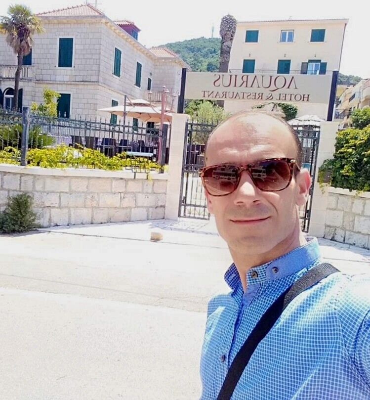  Tetovo,   Igor, 49 ,   ,   , c 