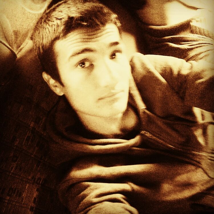  ,   Azik, 30 ,   ,   , c 