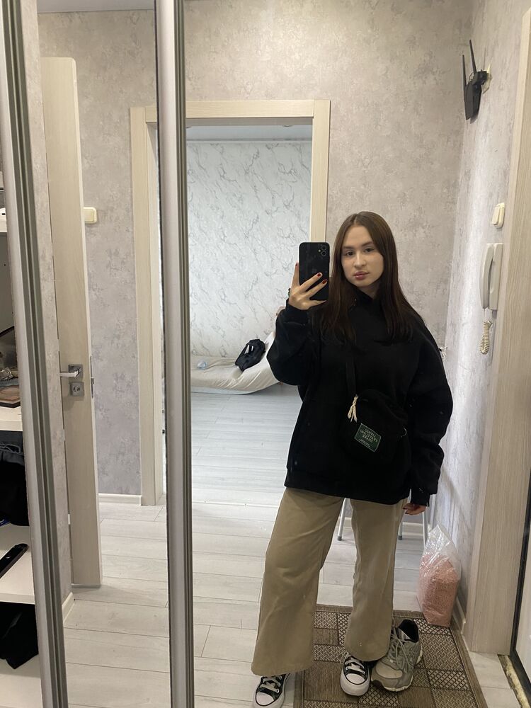  45371750  Polina, 20 ,    