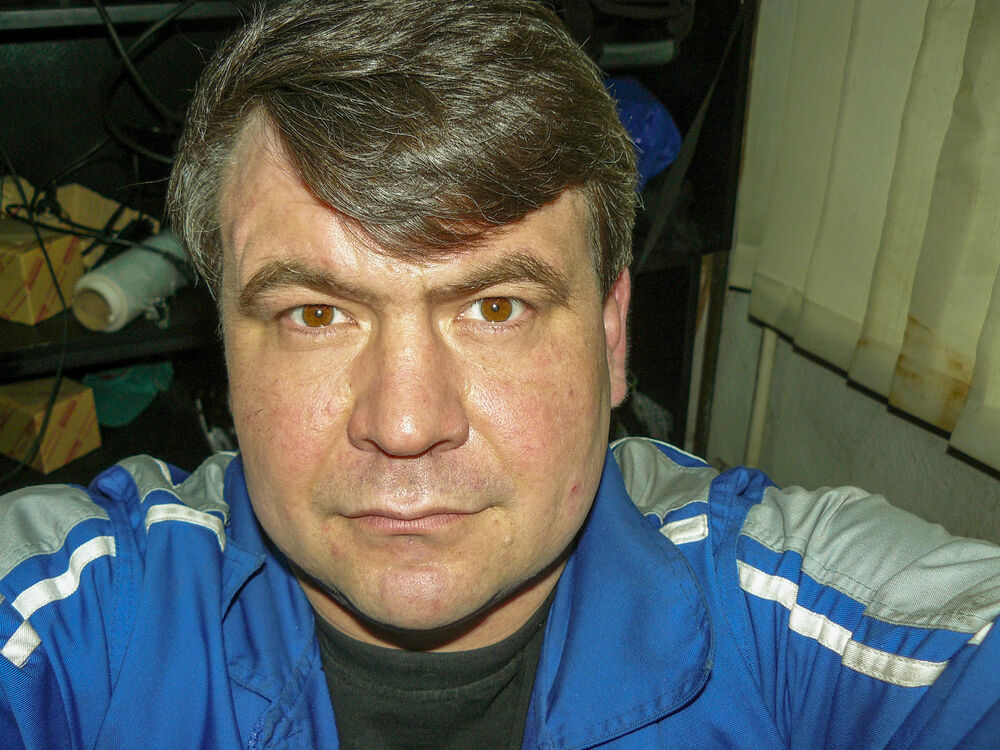  26367420  Alex, 55 ,    