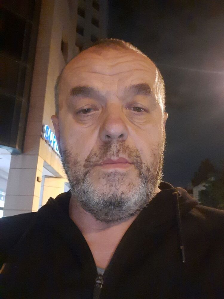  38125070  Nenad, 53 ,    