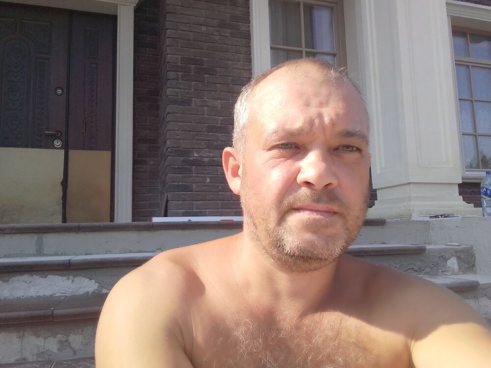  30225630  Valentin, 49 ,    