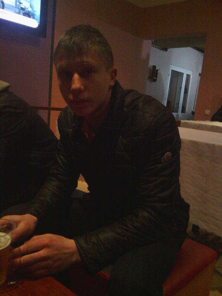  4237310  Vasea, 33 ,    
