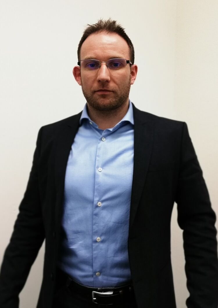  17508990  Markus, 39 ,    