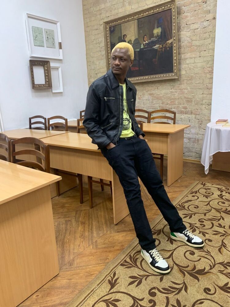  54735920  Jimmy tondo, 28 ,    