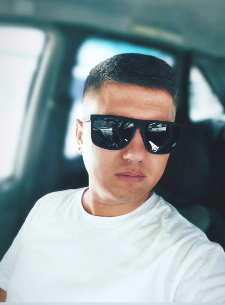  ,   Mark, 28 ,   ,   