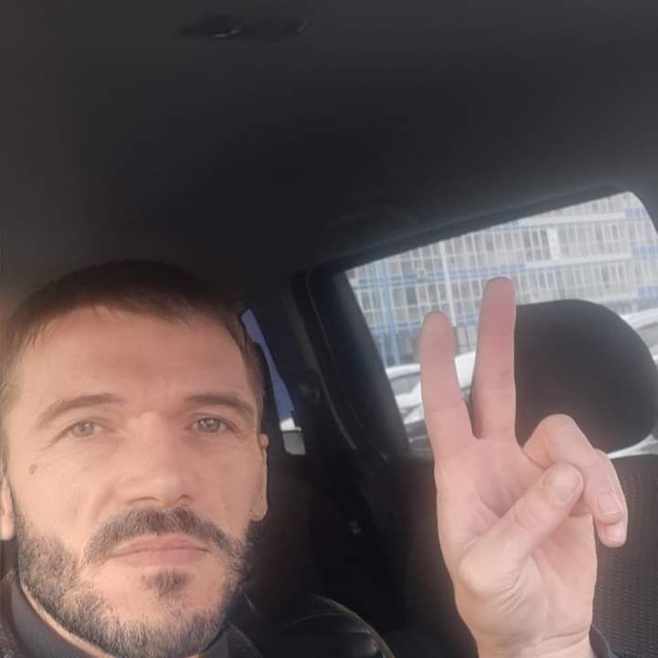  ,   Denis, 46 ,   ,   