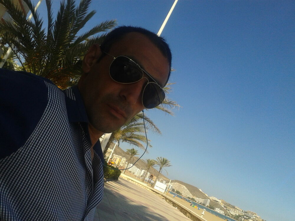  11792690  Vasif, 43 ,    Madrid