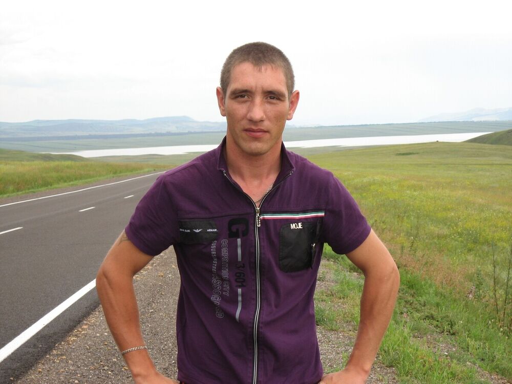  21515760  DANIIL, 39 ,    