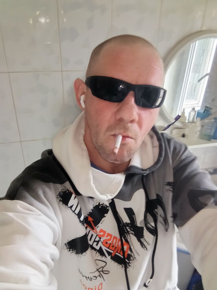  50528610  , 42 ,    