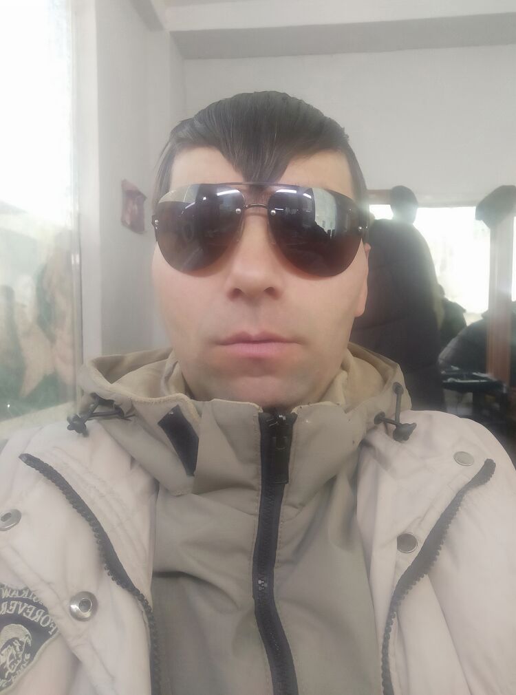  47914660  Ismat, 31 ,    