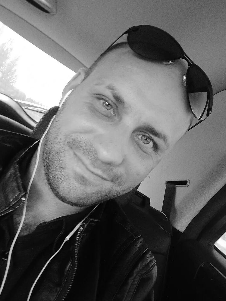  44811060  Dima, 37 ,    
