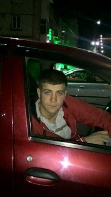  6610070  Stefan, 35 ,    