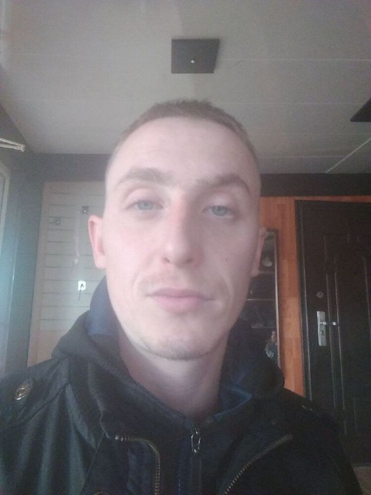  17759750  Alexander, 36 ,    