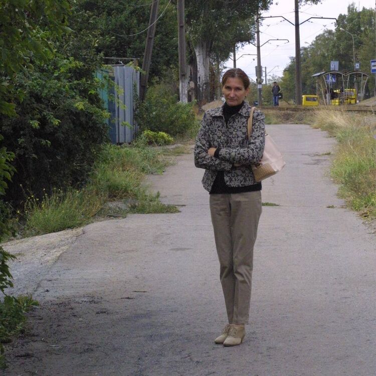  48145950  Svitlana, 60 ,    