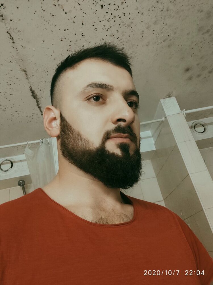  21481540  Nurik, 31 ,    