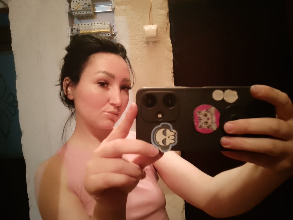  ,   Marina, 36 ,   ,   