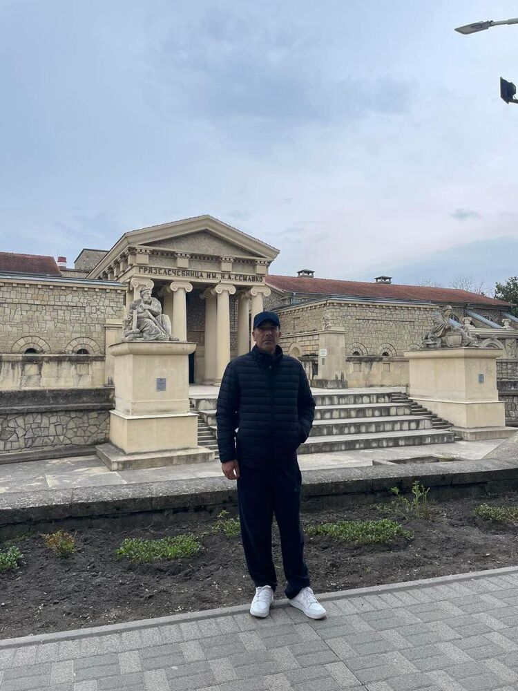  54583650  Arthur james, 55 ,    