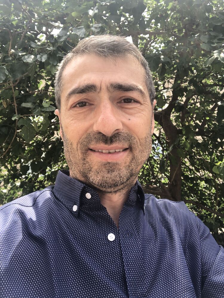 ,   Ozi, 44 ,   ,   
