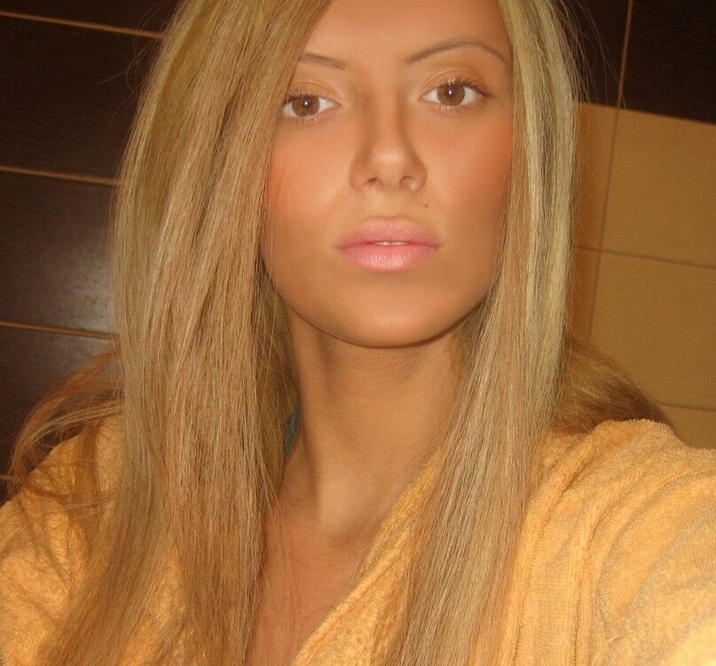  5282810  Neznakomka, 37 ,     