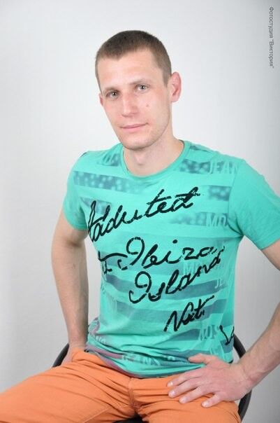  5330370  Roman, 37 ,    