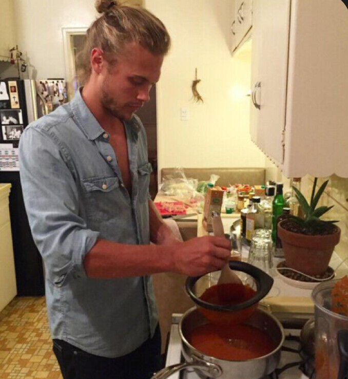 ���� 22394460 ������� NIkoloz, 34 ����, ���� ���������� � �������