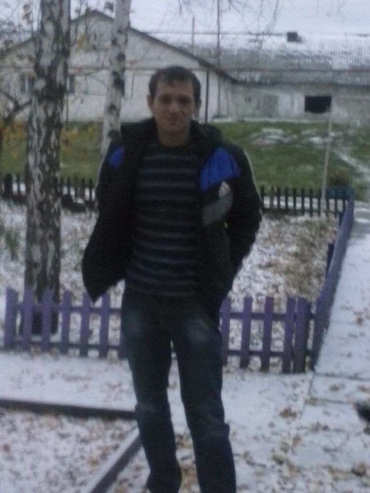  ,   Denis, 35 ,   