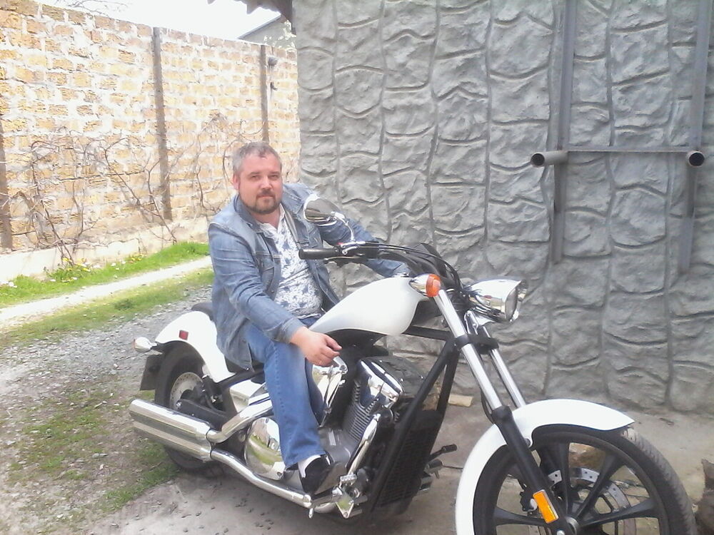  19921410  , 46 ,    