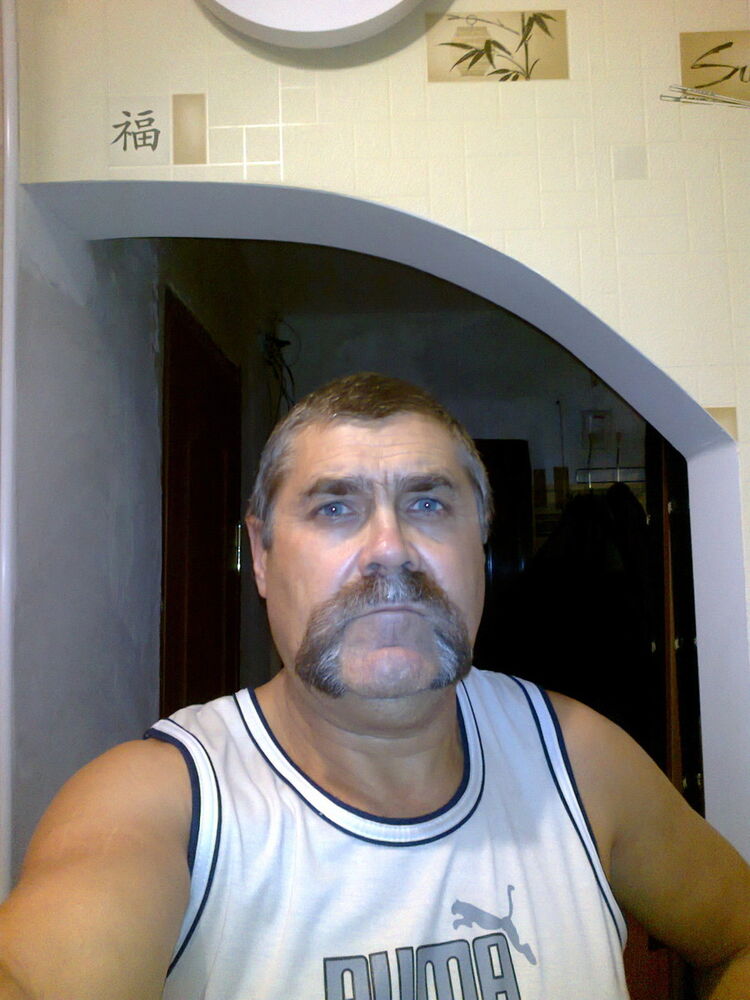  11860450  Walerij, 67 ,    