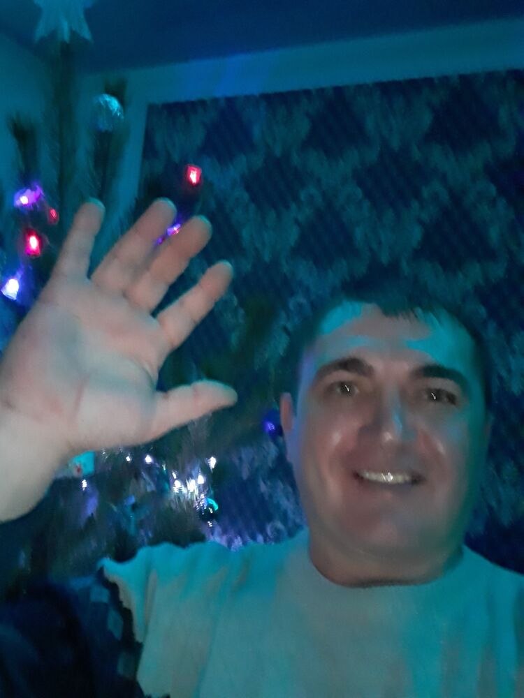  28389590  , 44 ,    
