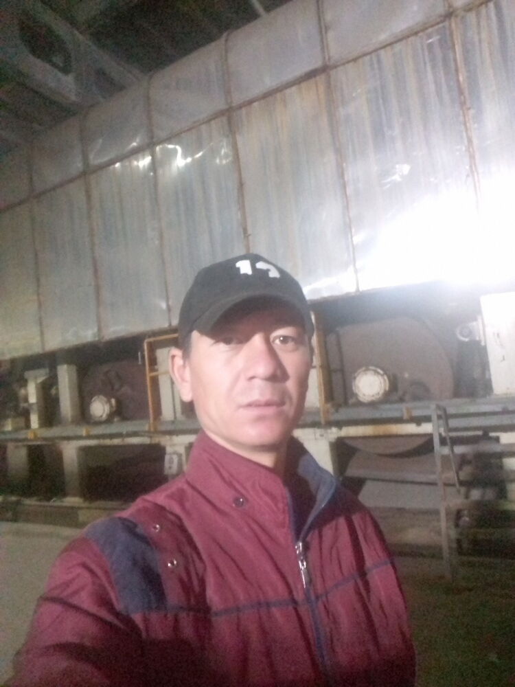  ,   Jahongir, 40 ,   ,   , c , 