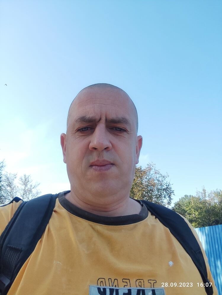  ,   Konstantin, 43 ,   ,   