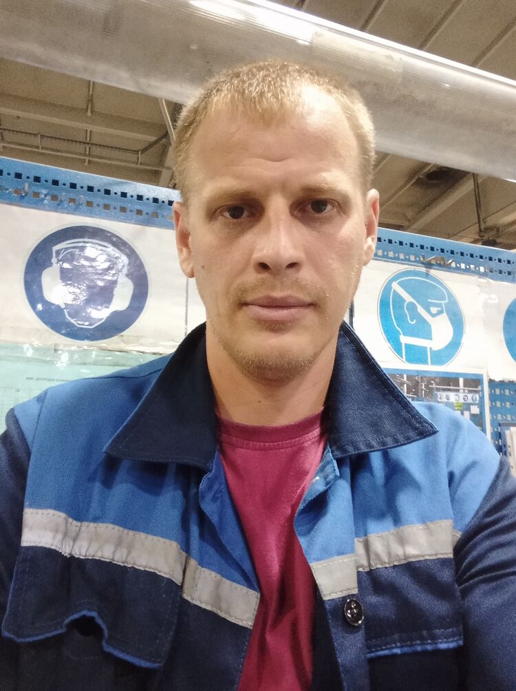  ,   Maxim, 34 ,   ,   