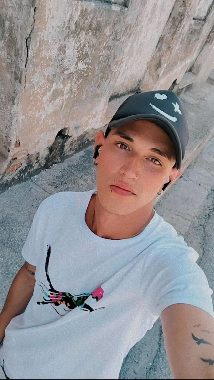  ,   Yosdany, 21 ,   ,   