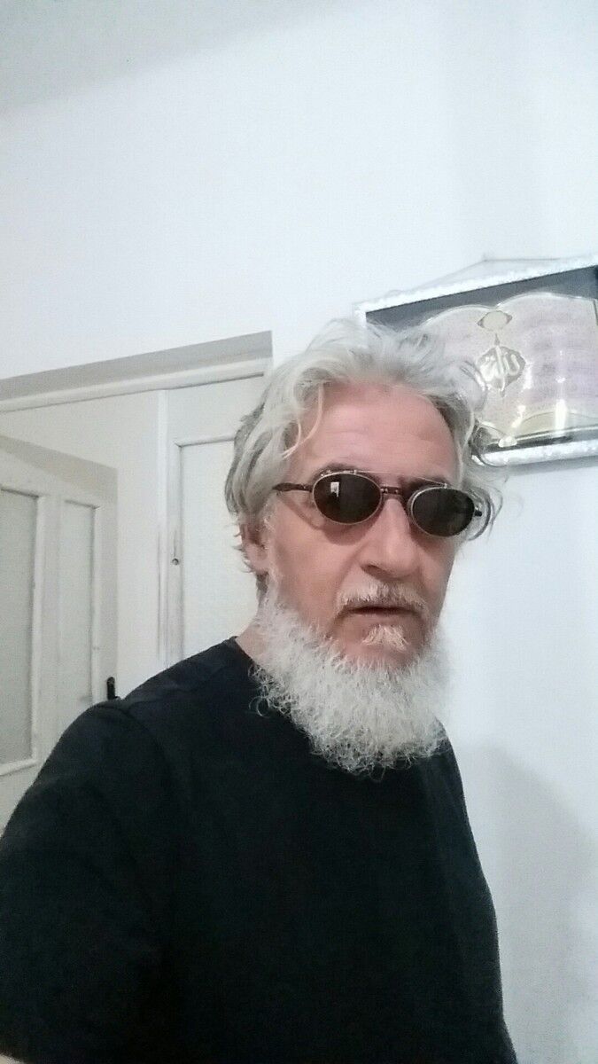  17517470  Zakariach, 63 ,    