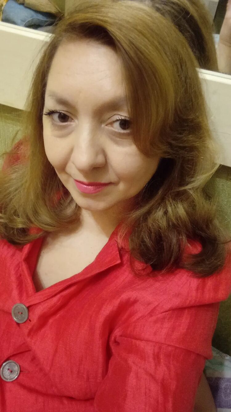  45348740  Olga, 48 ,     