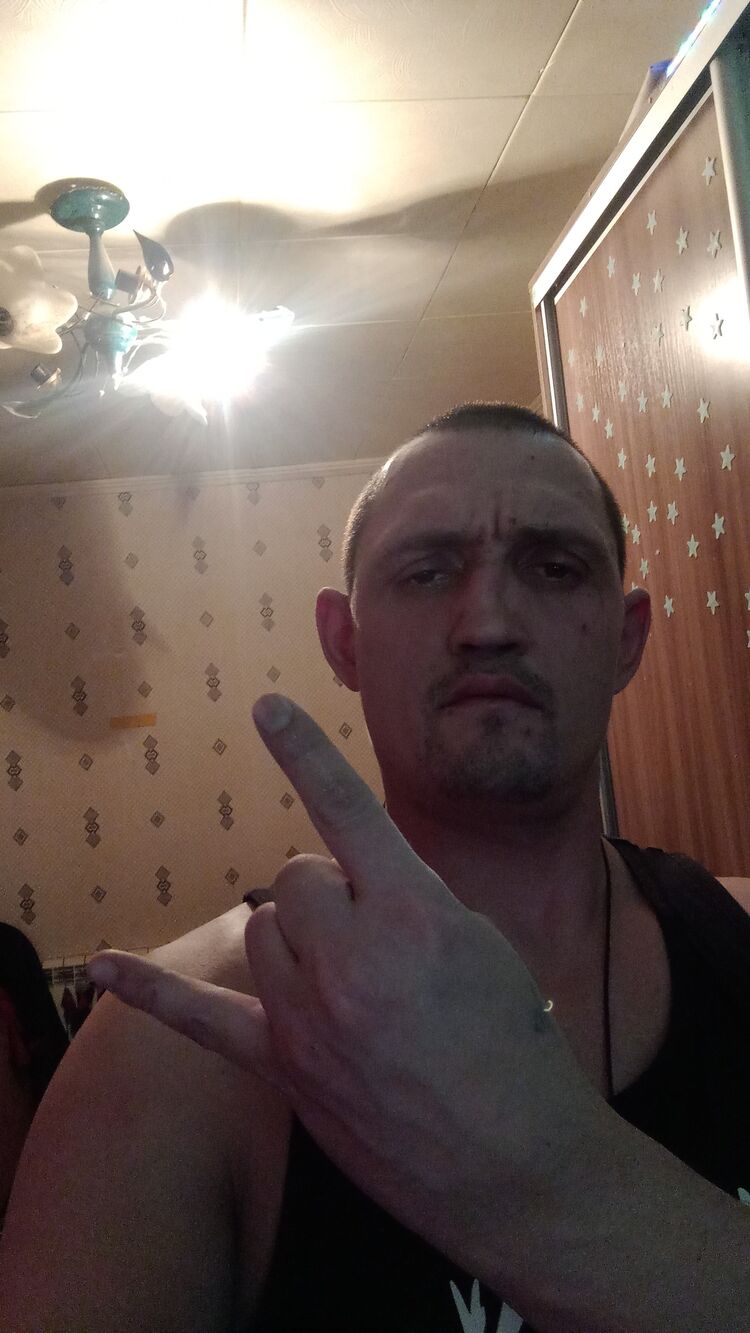  31873940  , 38 ,    