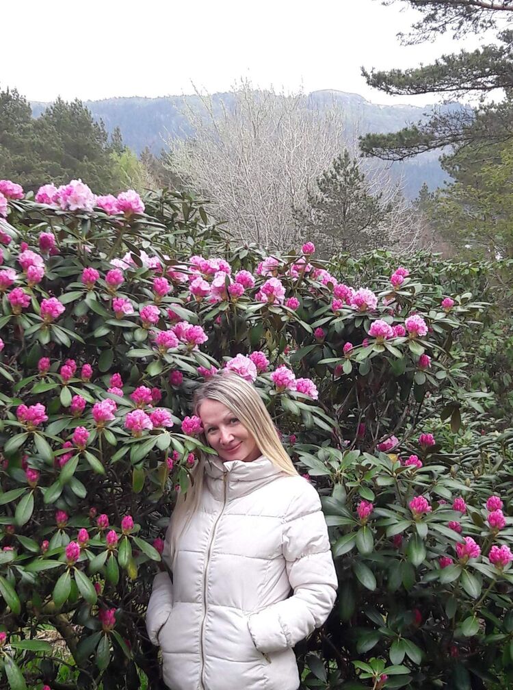  ,   Sviatlana, 51 ,   c , 