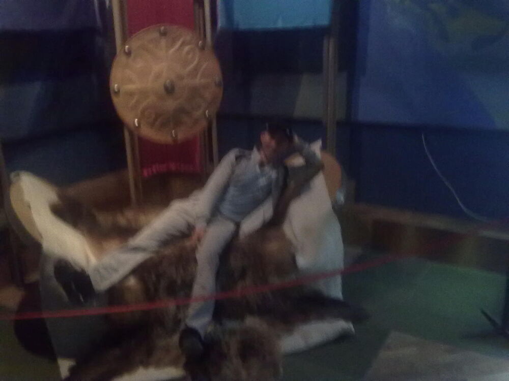  6824580  Nurik, 38 ,    