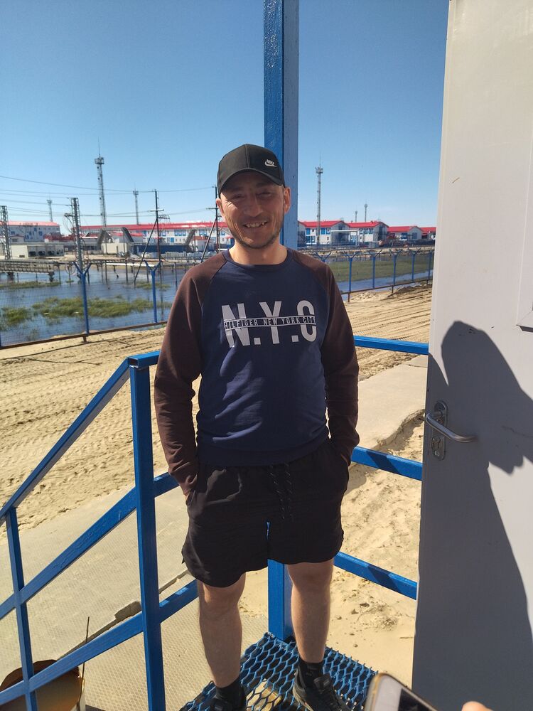  ,   Daniil, 40 ,   ,   
