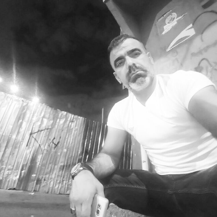  20508490  Mehmet, 47 ,    