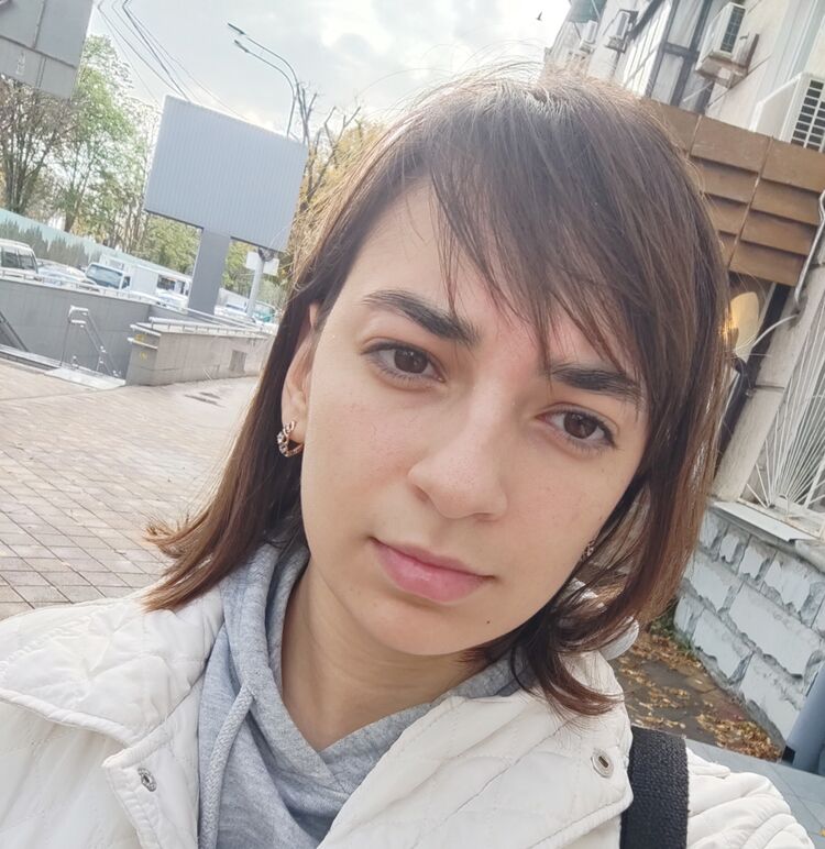  47181610  , 21 ,    