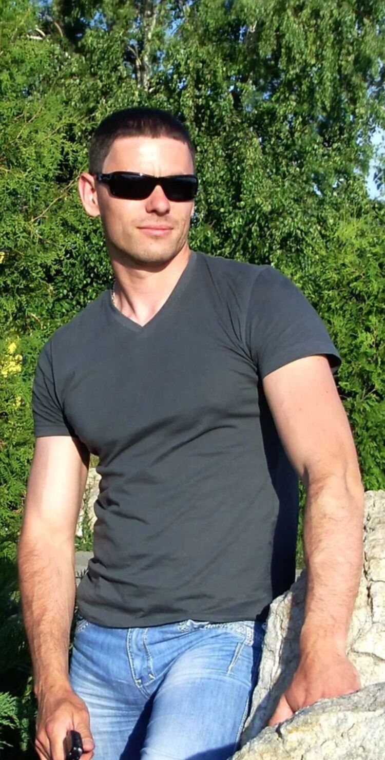  ,   Felix, 42 ,   ,   